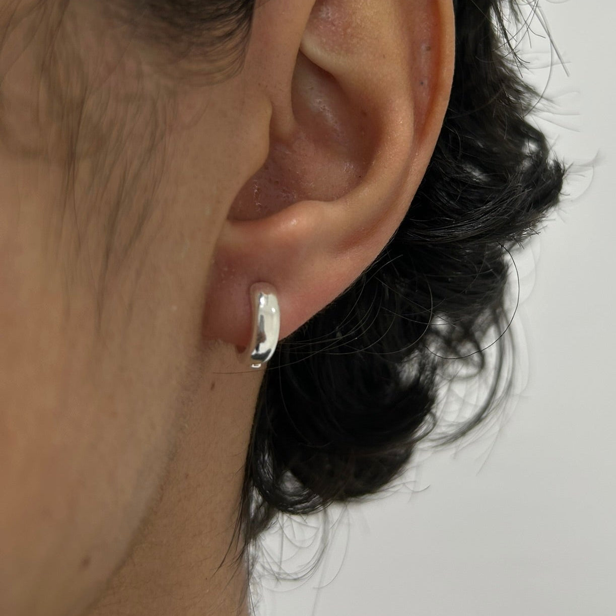 Argola Click Órbit - Banhado em prata 925