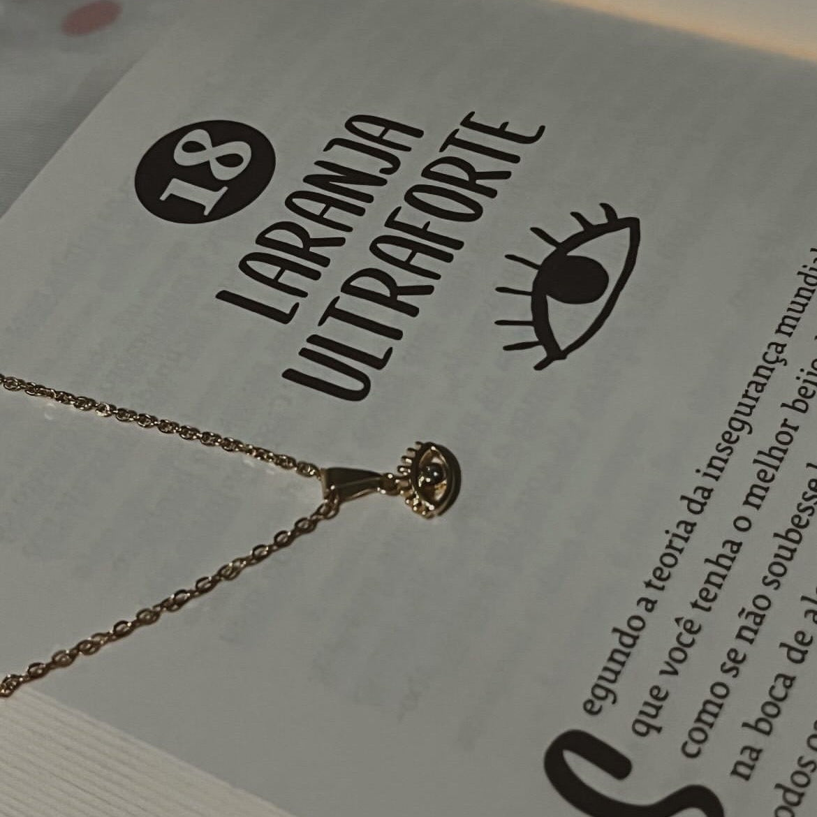 Colar Édra com corrente de 45cm - Banhado em prata 925 ou ouro 18k