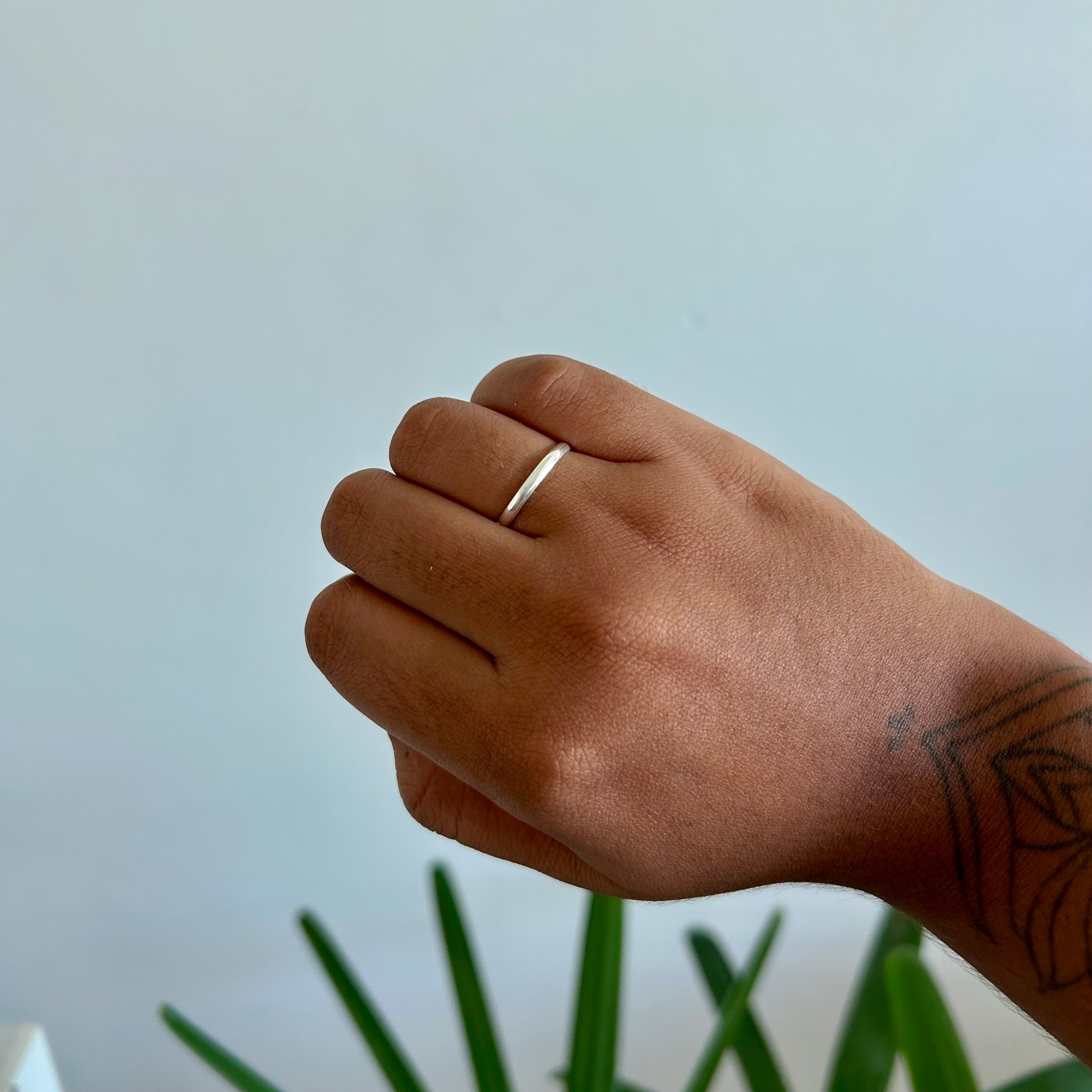 Aliança Minimalista Lisa 2mm - Prata 925