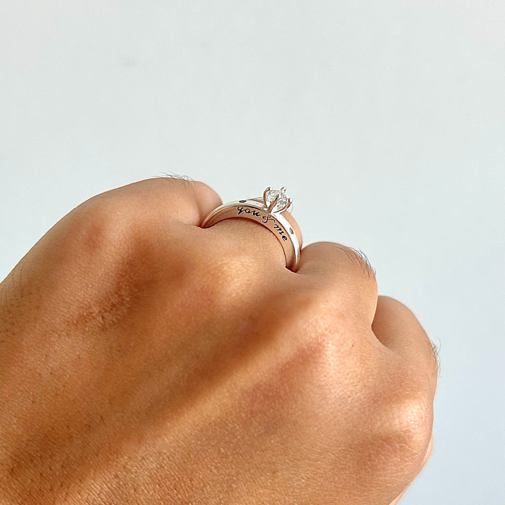 Anel com gravação "You and Me" com Zircônia - Prata 925
