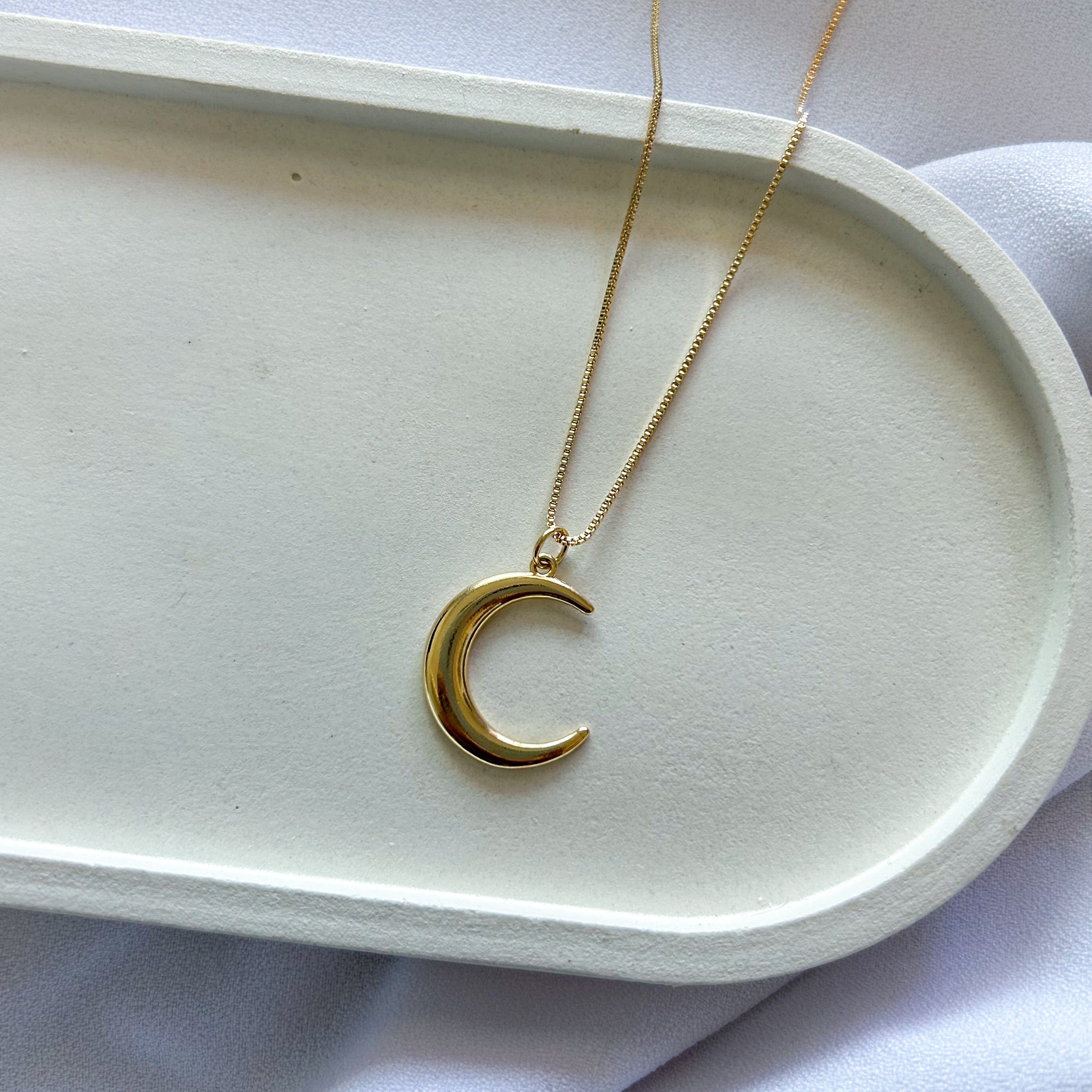 Colar Luna com pingente lua - Banhado em prata 925 ou ouro 18k